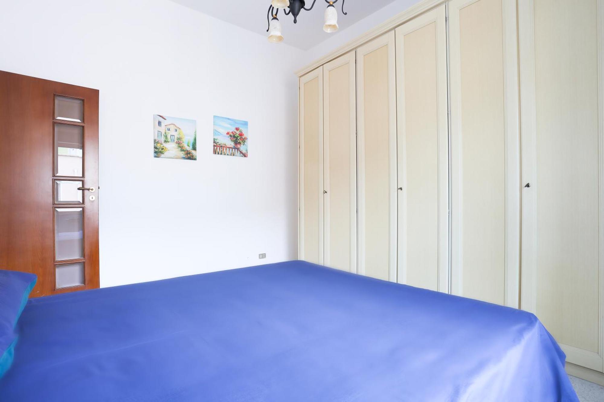 Bright Apartment Near The Sea With Parking Salerno Eksteriør billede