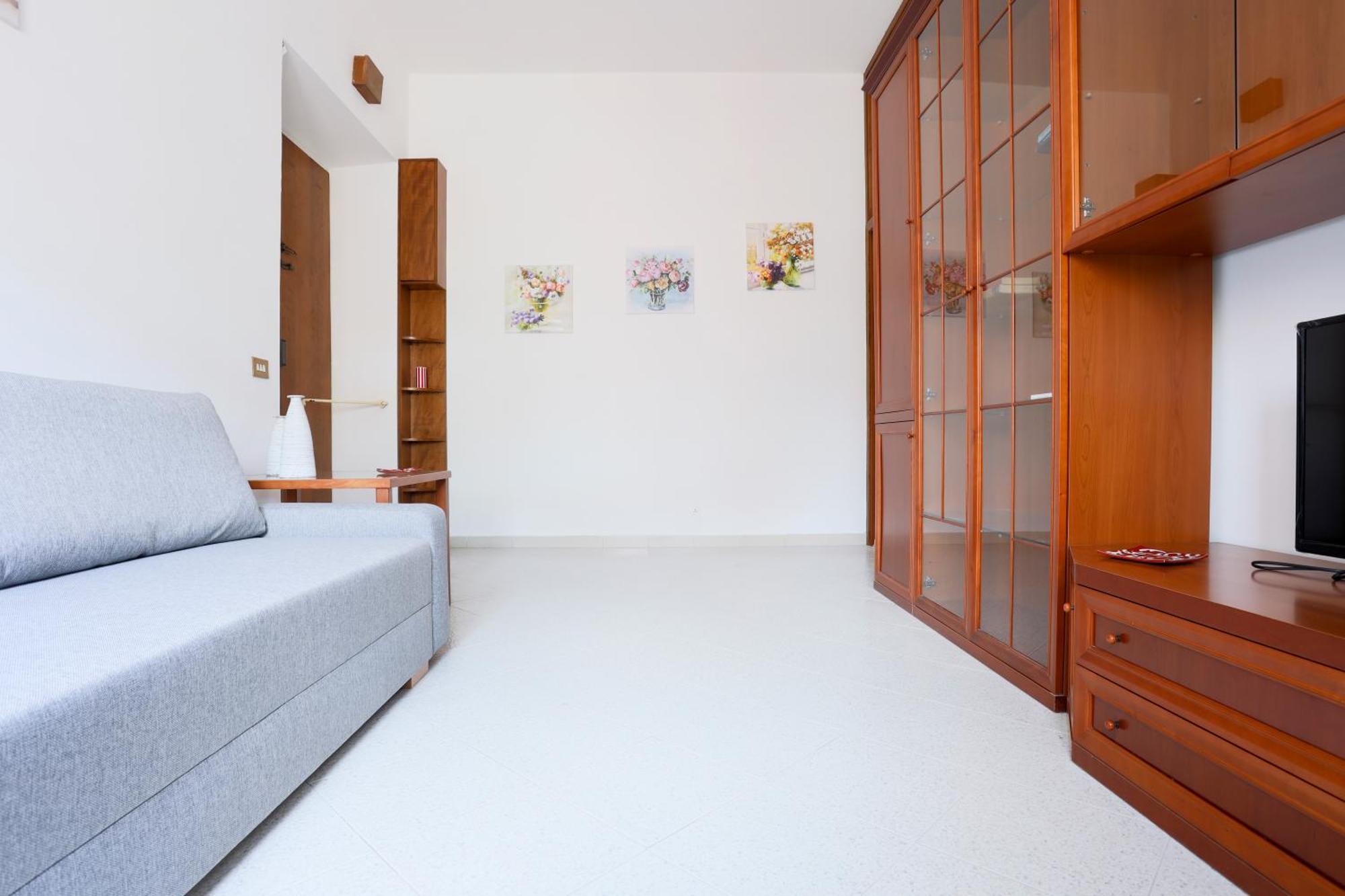 Bright Apartment Near The Sea With Parking Salerno Eksteriør billede